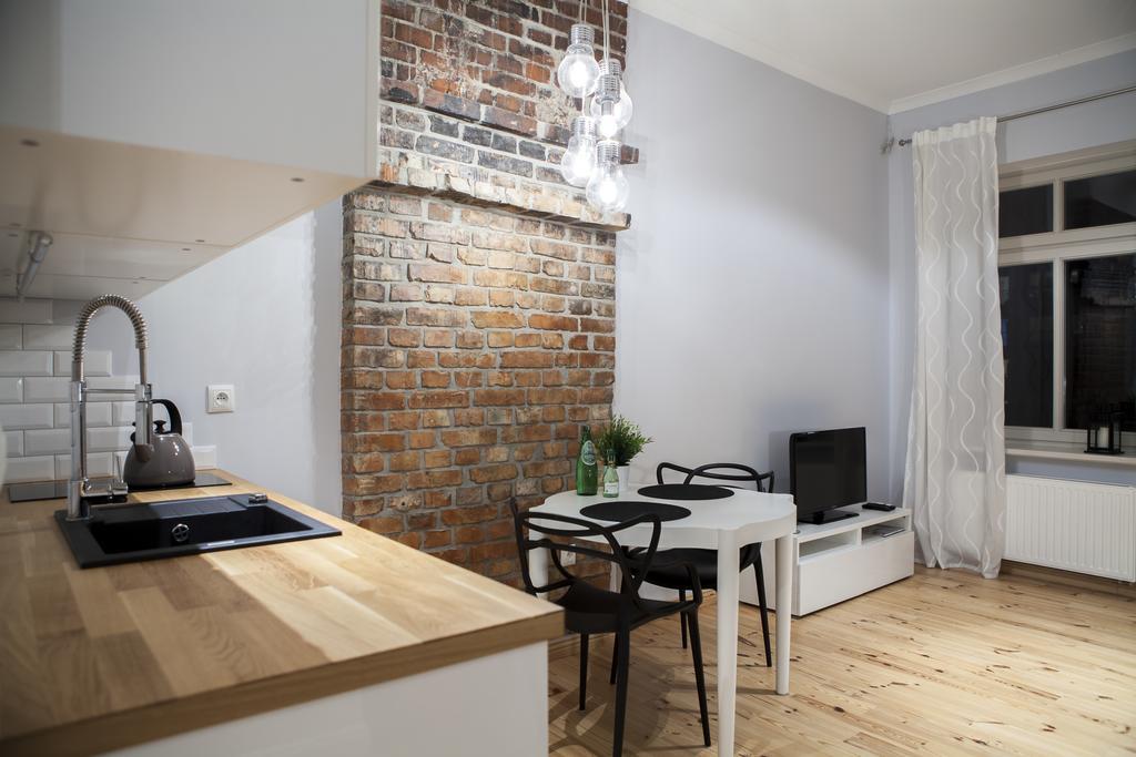 Homewell Apartments Pod Szczerbatym Poznan Ruang foto