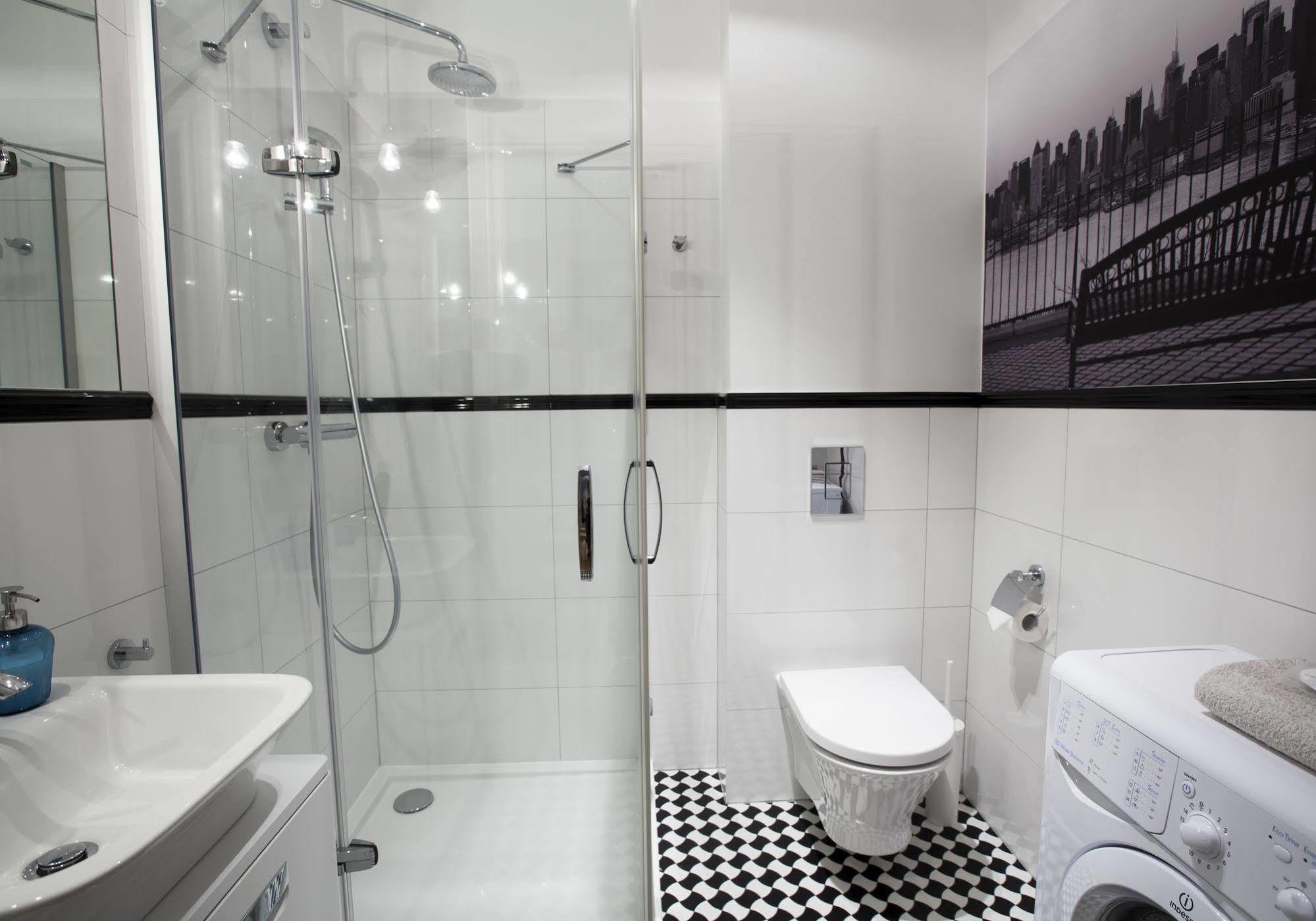 Homewell Apartments Pod Szczerbatym Poznan Bagian luar foto